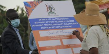 Education Minister Condemns NGO's Promoting Condom Use in Schools
